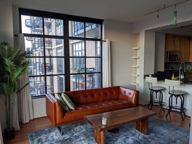 437 New York Ave NW, Unit 701 in Washington, DC - Building Photo - Building Photo