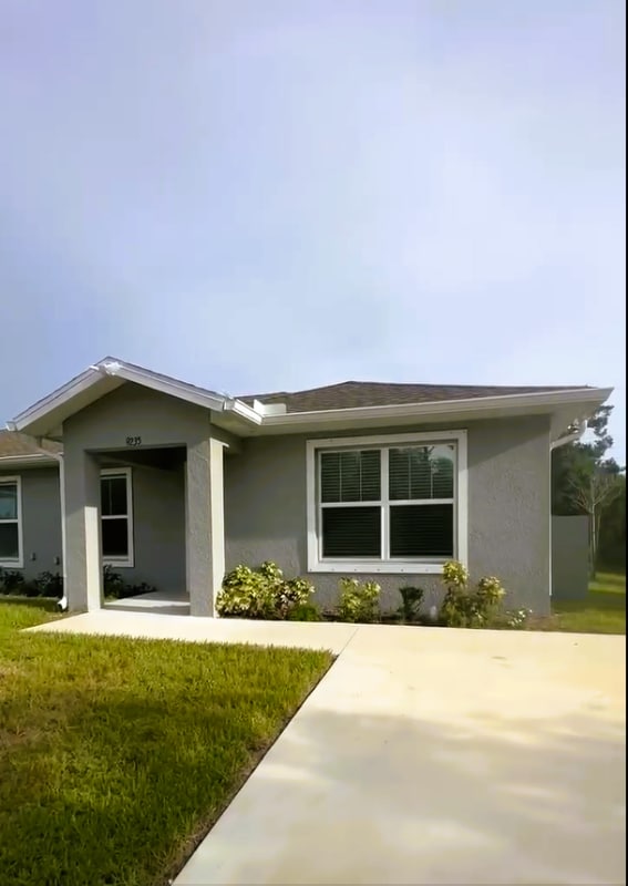 9235 Tacoma Ave in Englewood, FL - Building Photo - Building Photo