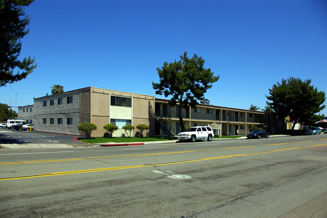 The Allison in San Diego, CA - Foto de edificio - Building Photo