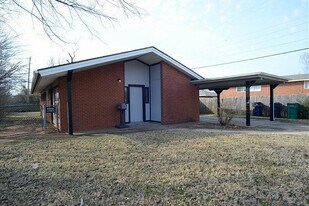 2724 NW 48th St in Oklahoma City, OK - Building Photo