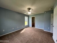 105 Gregory Dr photo'