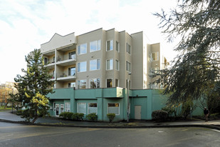 Blakely Place Condominiums Apartments