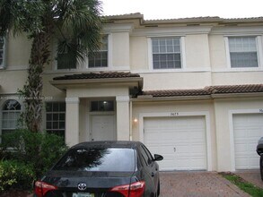2673 SW 85th Ave in Miramar, FL - Building Photo - Building Photo