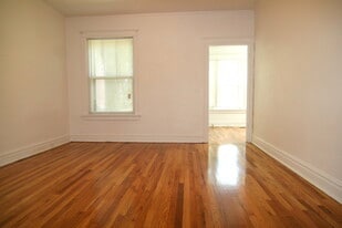 6660 Washington Ave in St. Louis, MO - Building Photo