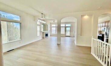 4781 W Creek Ridge Trl in Reno, NV - Foto de edificio - Building Photo