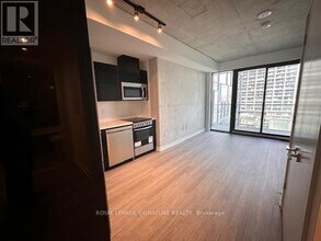 284 King St E in Toronto, ON - Building Photo - Building Photo
