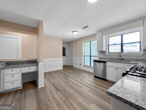 1616 Golf Link Dr in Stone Mountain, GA - Building Photo - Building Photo