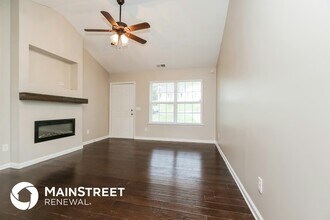 404 Ty Cobb Cove in La Vergne, TN - Foto de edificio - Building Photo