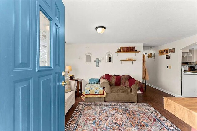 property at 4726 Deer Creek Ct