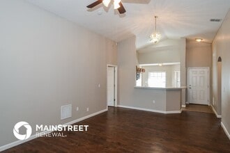 8306 Longspur Ave in Jacksonville, FL - Foto de edificio - Building Photo