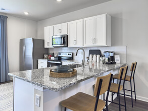 West Wind Townhomes in Stephens City, VA - Foto de edificio - Interior Photo