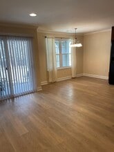 1 Bridgewater Dr in Evesham, NJ - Building Photo - Building Photo