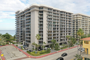 8877 Collins Ave Apartments