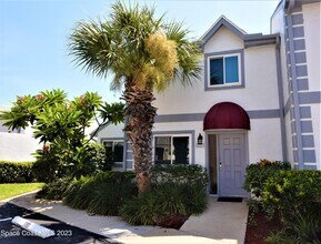 1000 Ocean Park Ln in Cape Canaveral, FL - Building Photo - Building Photo