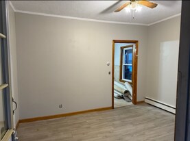 135 York St in Berlin, NH - Building Photo