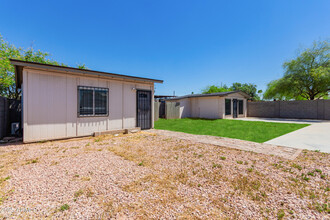 2726 W Durango St in Phoenix, AZ - Building Photo - Building Photo