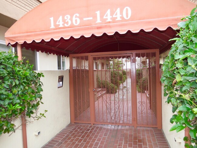 1436 Armacost Ave in Los Angeles, CA - Building Photo - Building Photo