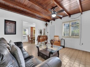 1227 Trail Terrace Dr in Naples, FL - Building Photo - Building Photo