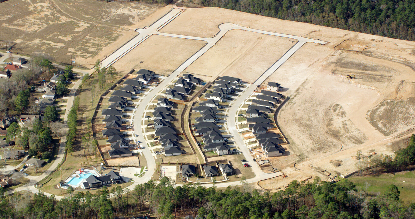 Westridge Cove in Conroe, TX - Building Photo