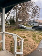 214 Haven St in Medford, OR - Building Photo - Building Photo