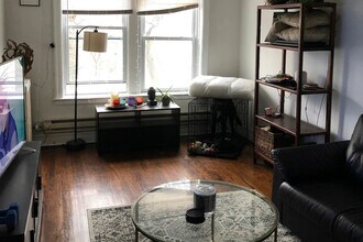 2151 N Fremont St, Unit 2147-3S in Chicago, IL - Building Photo - Building Photo