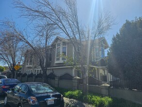 2038-2038 Linden St in Oakland, CA - Building Photo - Building Photo