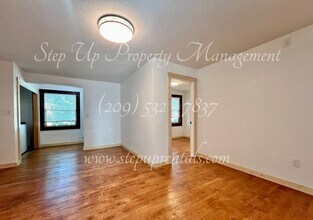 22499 Parrotts Ferry Rd in Columbia, CA - Building Photo - Building Photo
