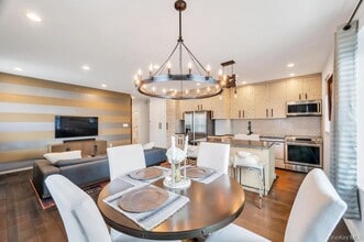 100 W Broadway in Long Beach, NY - Building Photo - Building Photo