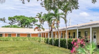 3000 NW 5th Ave in Boca Raton, FL - Foto de edificio - Interior Photo