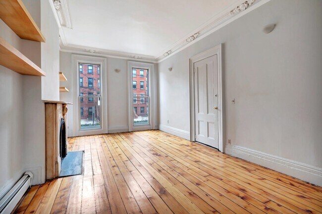 520 Manila Ave in Jersey City, NJ - Building Photo - Building Photo