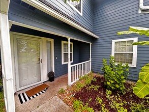 430 Trout River Dr in Jacksonville, FL - Building Photo - Building Photo