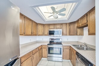 13303 Broadhurst Loop, Unit Cypress Lake Estates in Ft. Myers, FL - Foto de edificio - Building Photo
