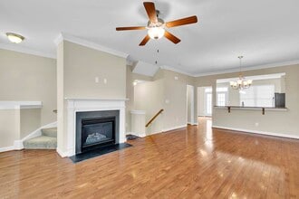 112 Peyton Randolph Dr in Yorktown, VA - Building Photo - Building Photo