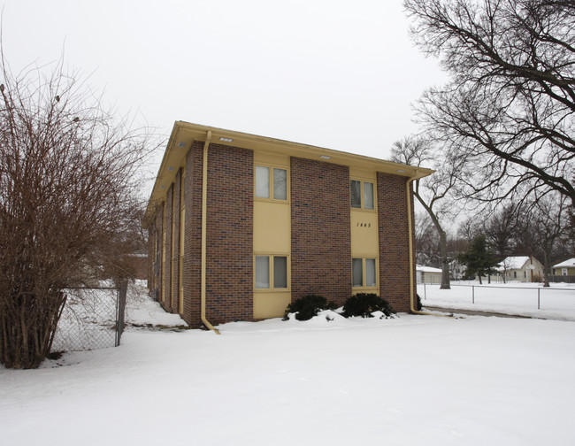 1445 Peach St in Lincoln, NE - Foto de edificio - Building Photo