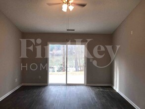 2024 Summit Ridge Ln in Kannapolis, NC - Building Photo - Building Photo