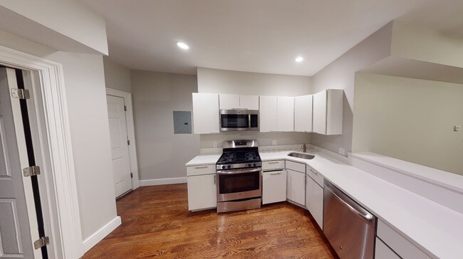 171 Hampshire St, Unit 3T in Cambridge, MA - Building Photo - Building Photo