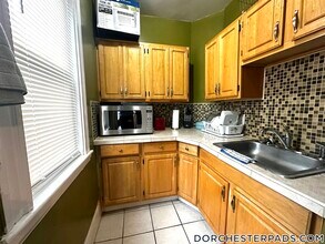 32 Kingsdale St in Boston, MA - Building Photo - Building Photo