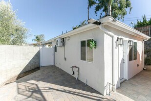 7209 Dos Rios Dr in Tujunga, CA - Building Photo