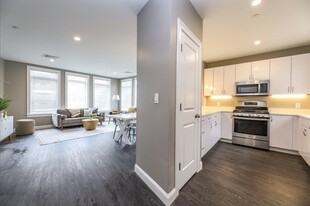4945 Washington St in Boston, MA - Building Photo