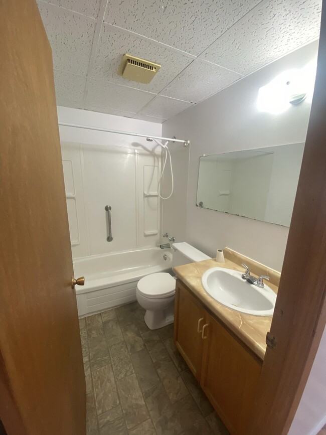8 St André Rd in Bathurst, NB - Building Photo - Building Photo