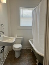 117 E Norwood Ct in San Antonio, TX - Foto de edificio - Building Photo