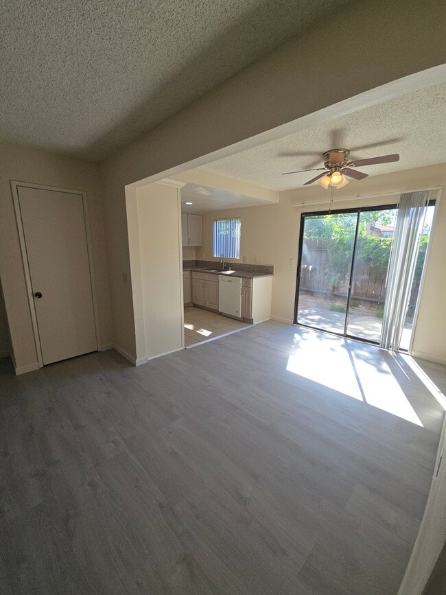 713 Corvette Dr in Ontario, CA - Foto de edificio - Building Photo