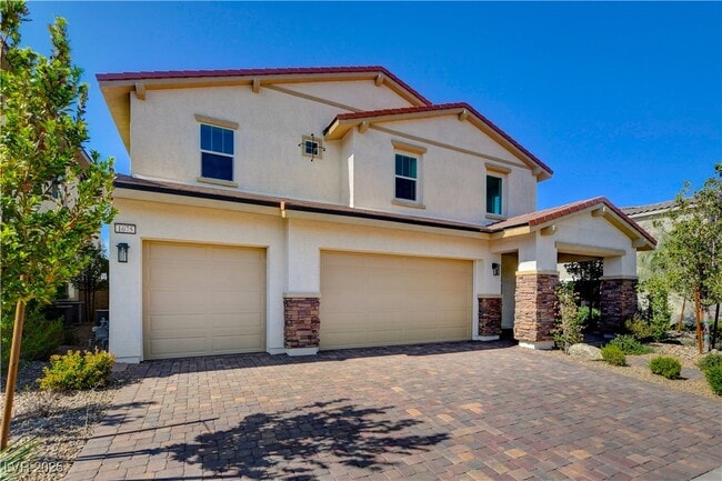1075 N Water St in Henderson, NV - Building Photo - Building Photo