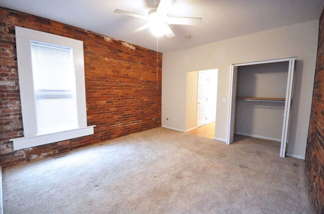 1216 Indianola Ave in Columbus, OH - Building Photo - Building Photo