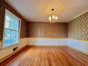 1445 Pineway Dr NE in Atlanta, GA - Building Photo - Building Photo
