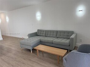 4301 Collins Ave in Miami Beach, FL - Building Photo - Building Photo