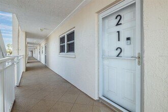 200 1st Ave S in St Pete Beach, FL - Building Photo - Building Photo