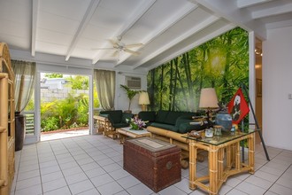 Holoholo Hale in Kailua, HI - Building Photo - Interior Photo