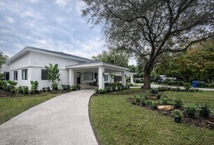 8800 SW 118th St in Miami, FL - Building Photo