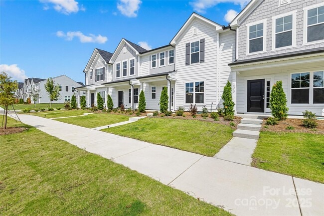 16341 Leading St in Charlotte, NC - Building Photo - Building Photo